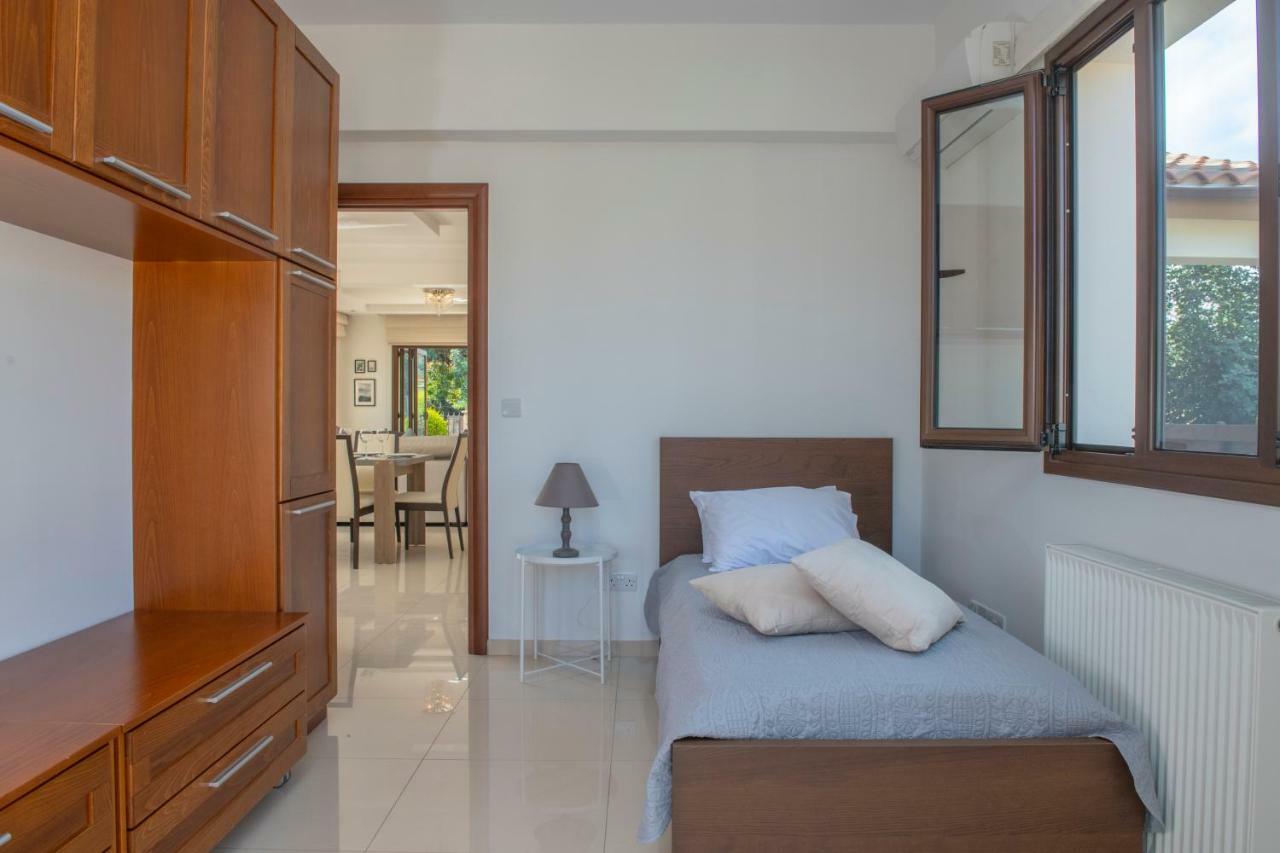 Kallizoni Villa Paphos Exterior photo